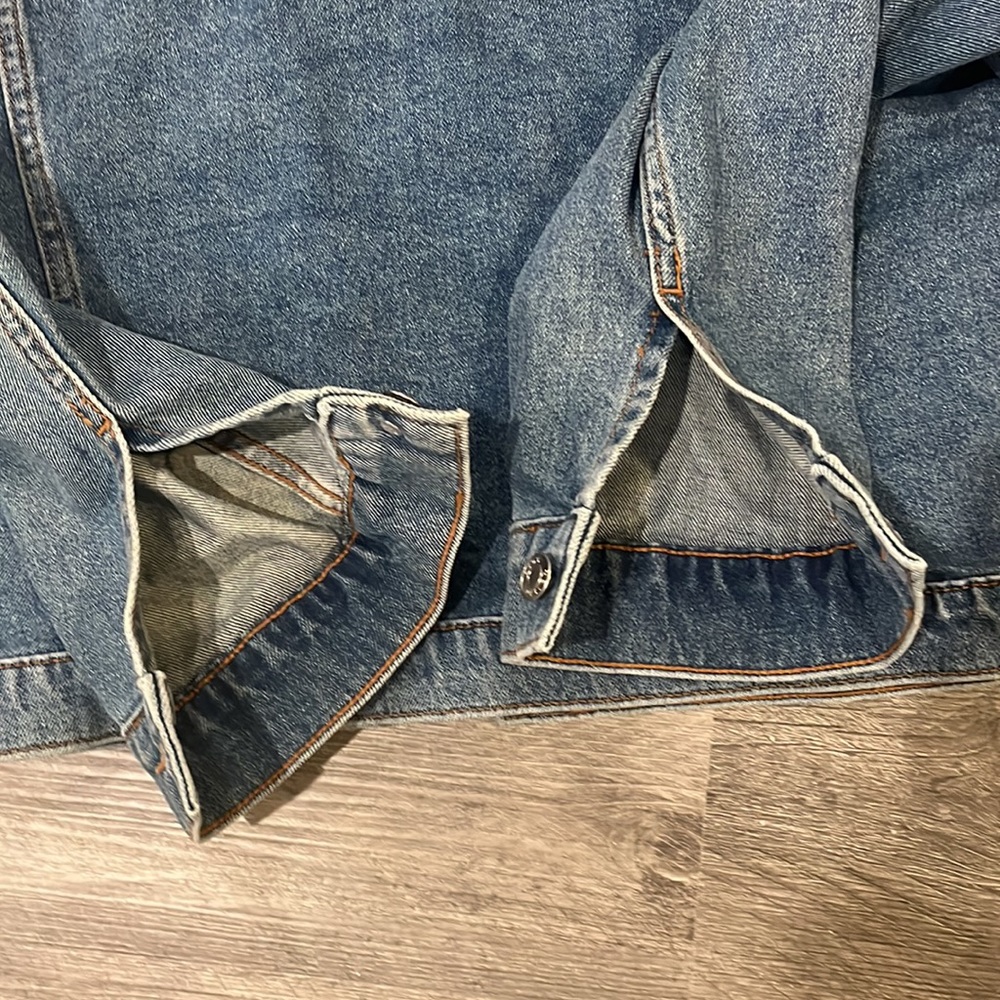 Asos - Cropped Jean Jacket - US Size 6 - Picture 12 of 16